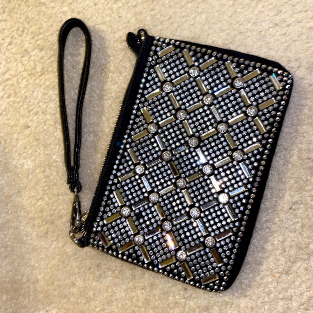 Black clutch worn 1 time